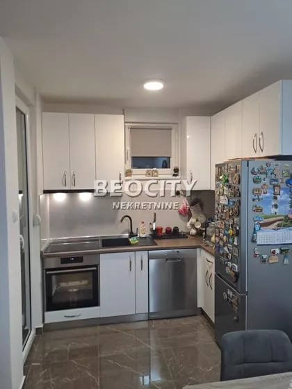 Marije Bursać | 4zida.rs