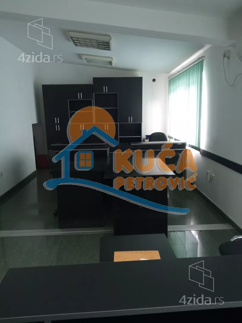 Lokal | 4zida