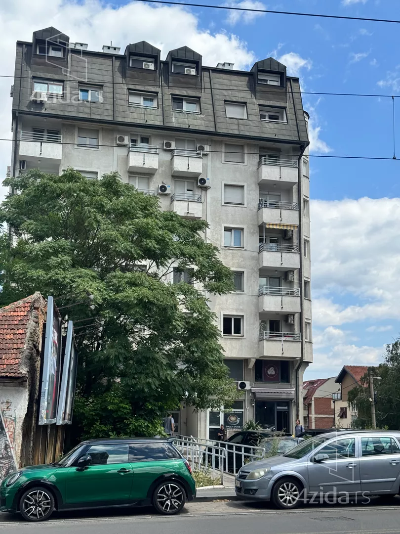 Poslovni prostor | 4zida