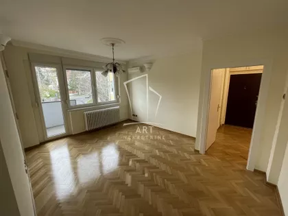 Senjačka | 4zida.rs