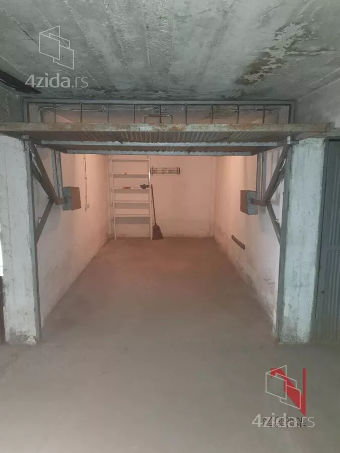 Garaža/Parking | 4zida