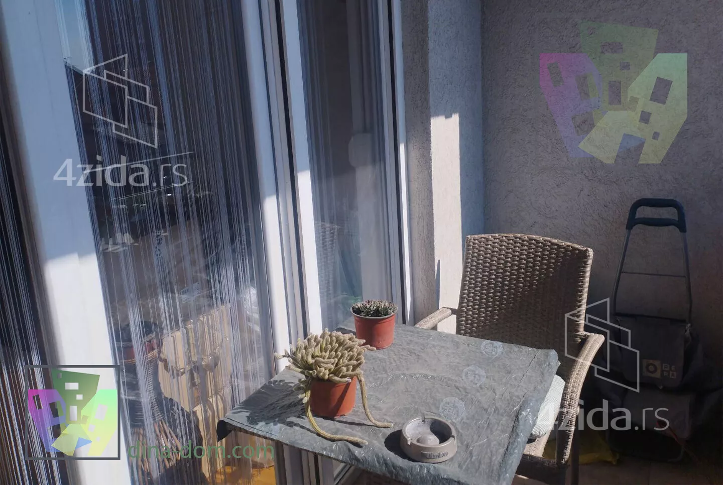 Jednoiposoban stan | 4zida