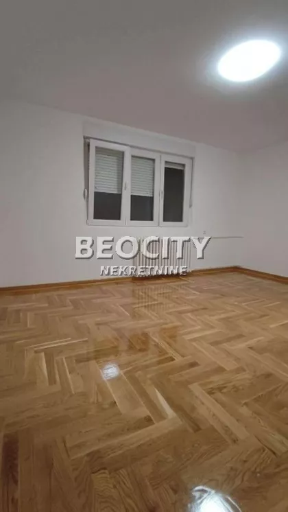 Krfska | 4zida.rs