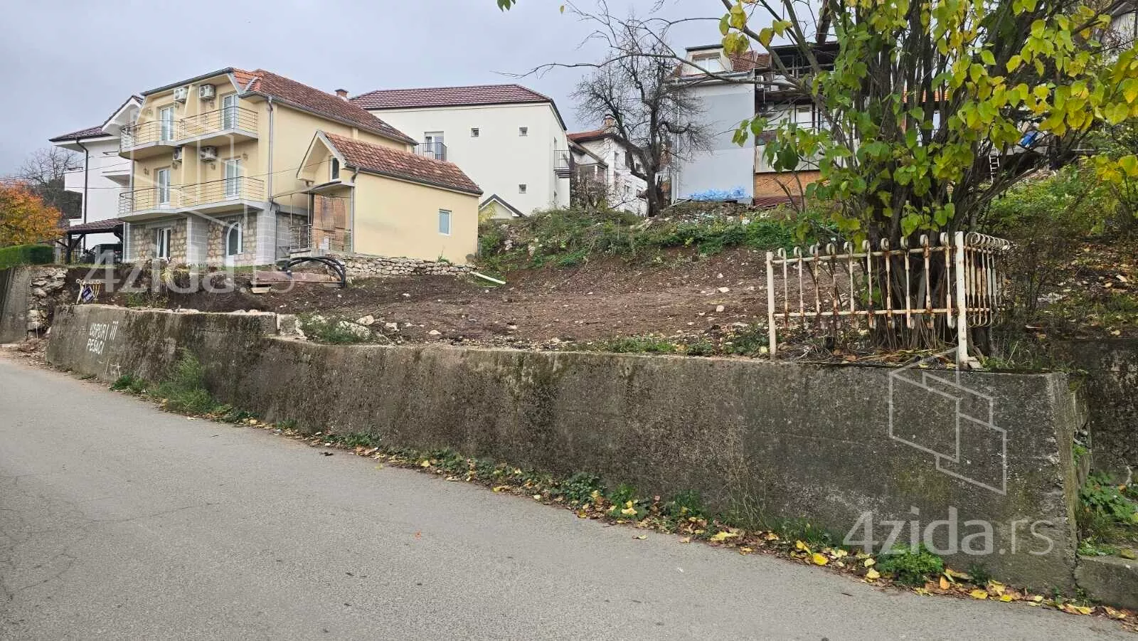 Građevinsko zemljište | 4zida