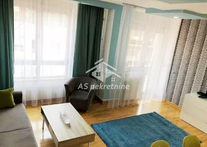 Crveni Krst Vračar | 4zida.rs