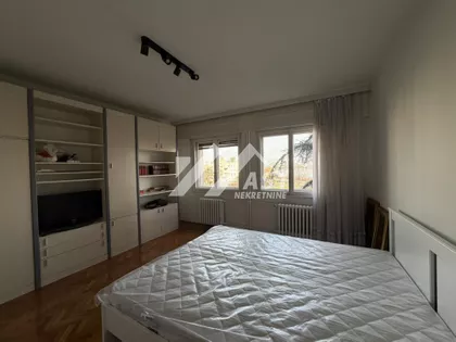 Trg neznanog junaka | 4zida.rs