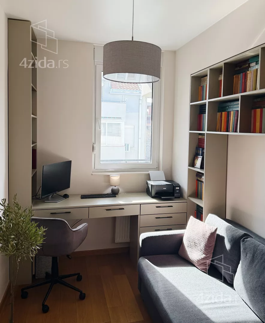 Petosoban stan | 4zida