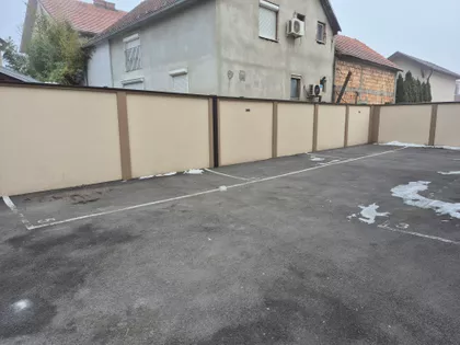 Braće Smiljanića 33 | 4zida.rs