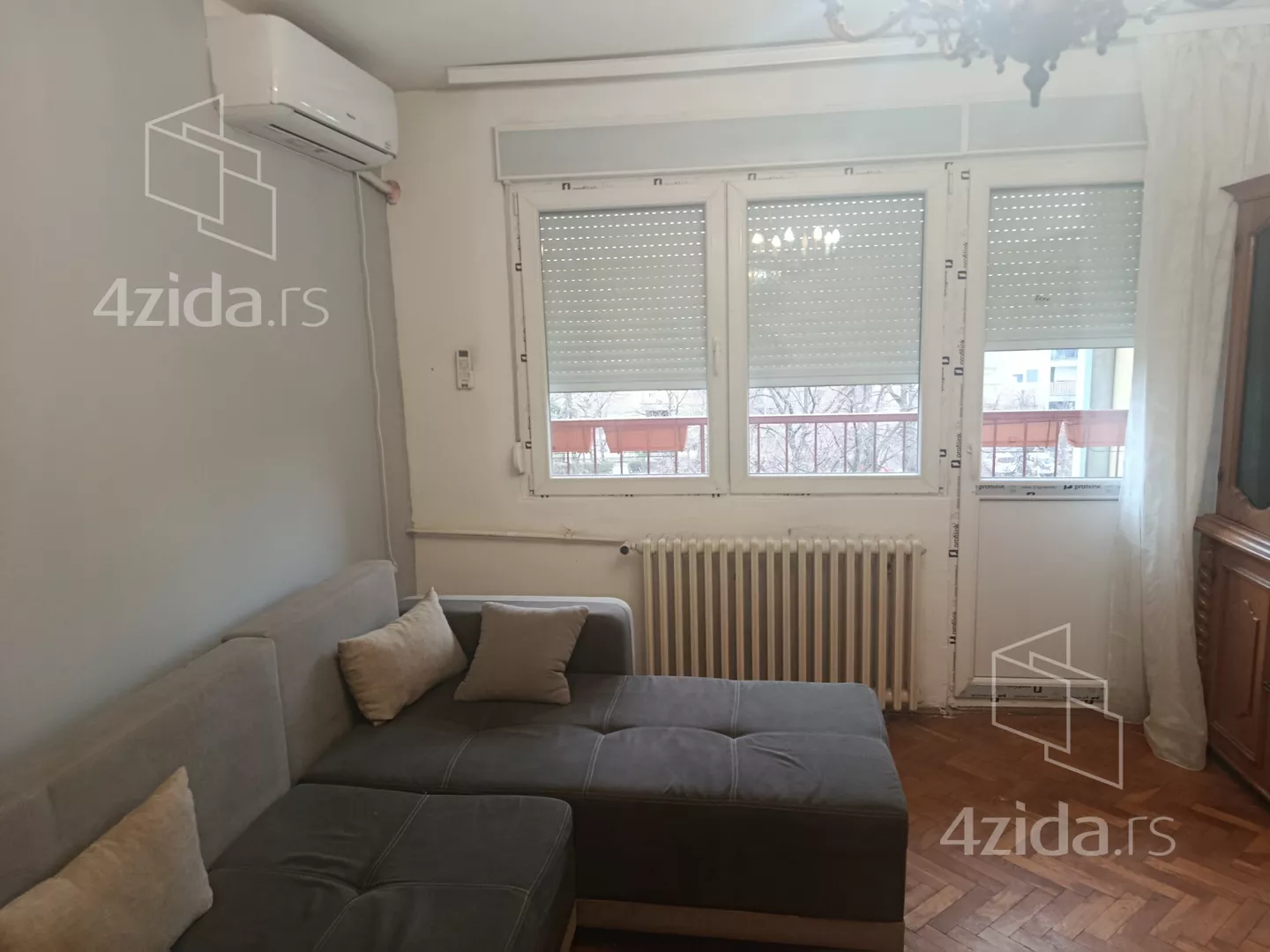 Dvoiposoban stan | 4zida