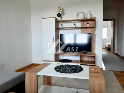 Lenke Dunđerski | 4zida.rs