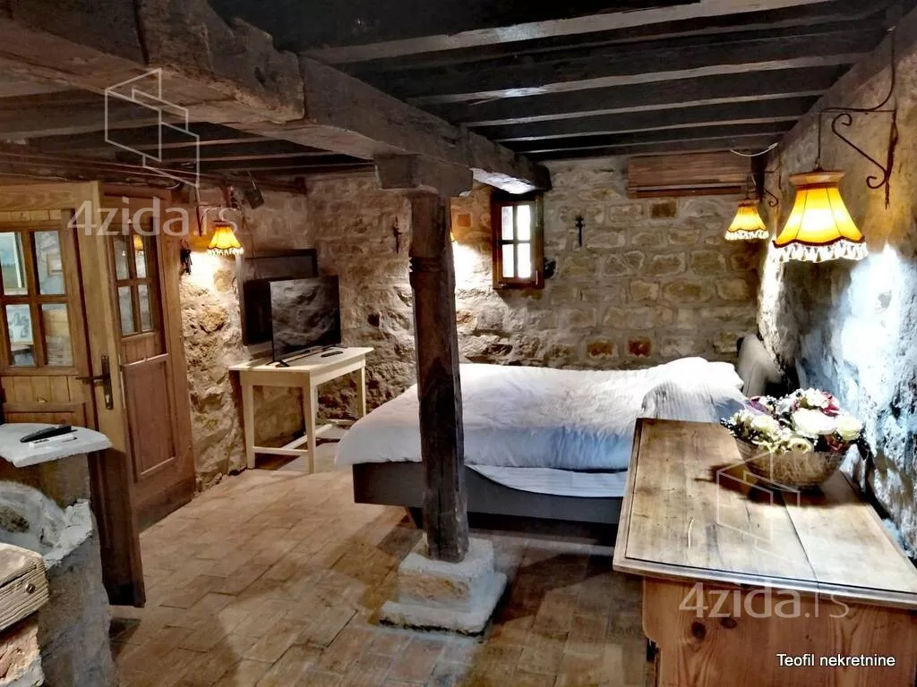 Kuća | 4zida