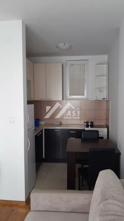 Tone Hadžića | 4zida.rs
