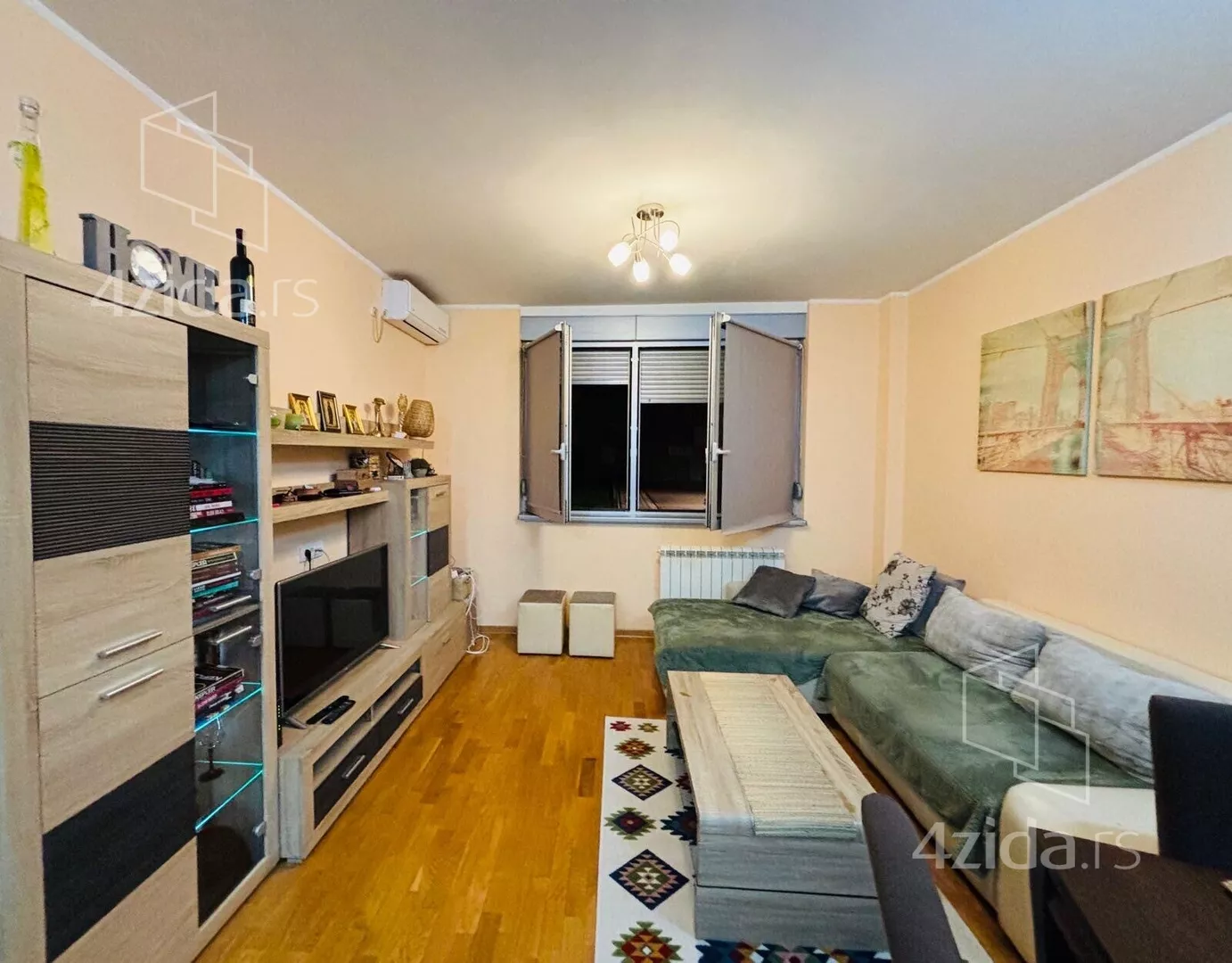 Dvoiposoban stan | 4zida