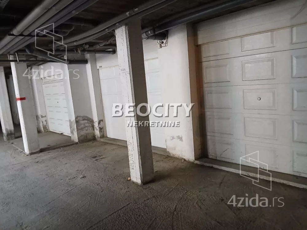 Garaža/Parking | 4zida