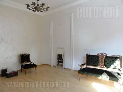 HILANDARSKA OKOLINA | 4zida.rs