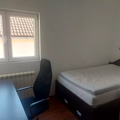 Bosanska | 4zida.rs