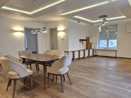 Cara Iraklija | 4zida.rs