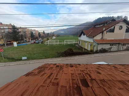 Čemernička 4 | 4zida.rs