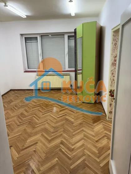 Cara Dušana | 4zida.rs