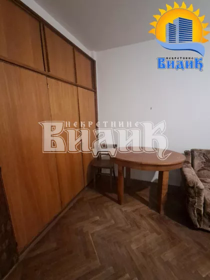 Cara Dušana | 4zida.rs