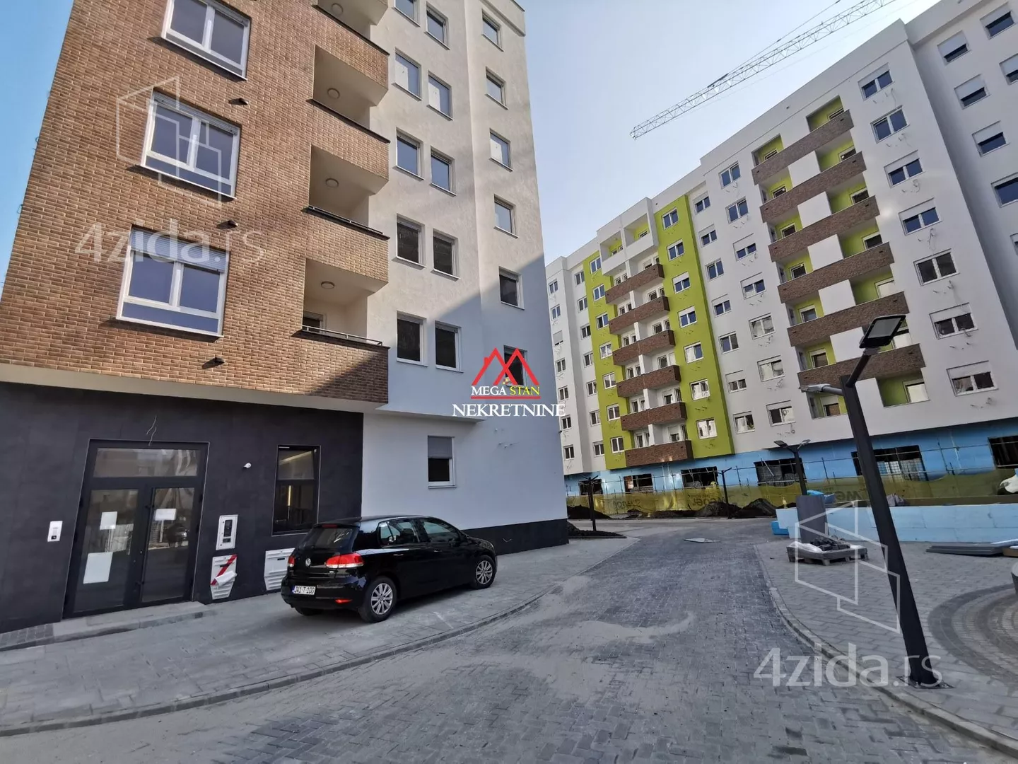Jednoiposoban stan | 4zida