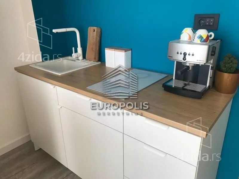 Četvoroiposoban stan | 4zida