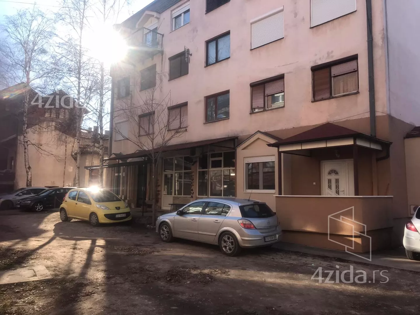 Garsonjera | 4zida