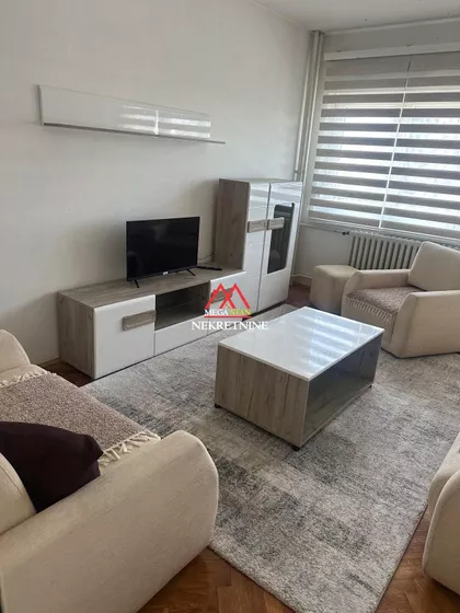 Bulevar Cara Lazara | 4zida.rs