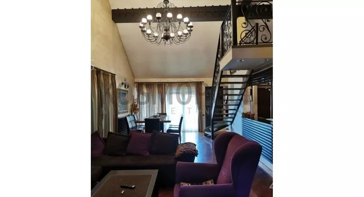 Šestosoban stan | 4zida