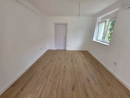 Višnjička Banja | 4zida.rs
