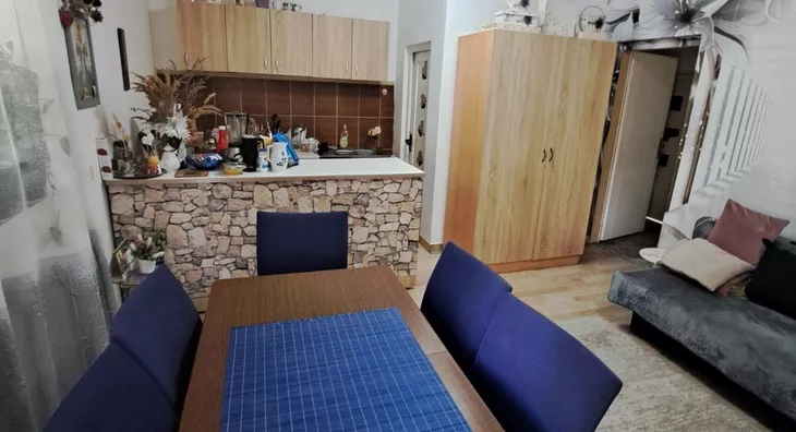 4-etažna kuća | 4zida