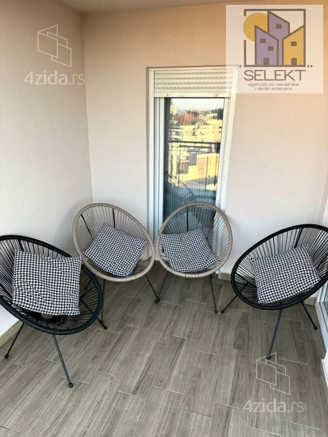 Troiposoban stan | 4zida