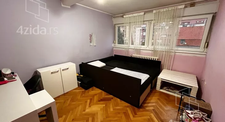 Četvoroiposoban stan | 4zida