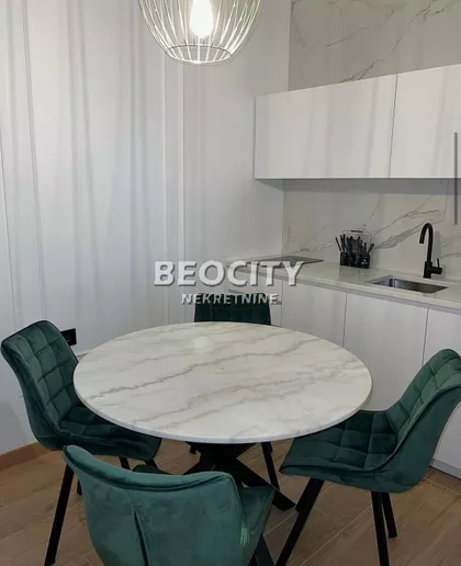 Zmaj Jovina | 4zida.rs