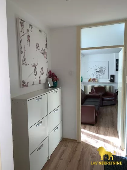 BALZAKOVA | 4zida.rs