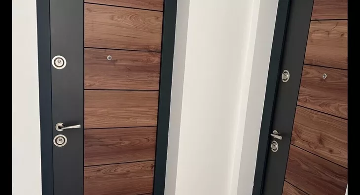 Poslovna zgrada | 4zida