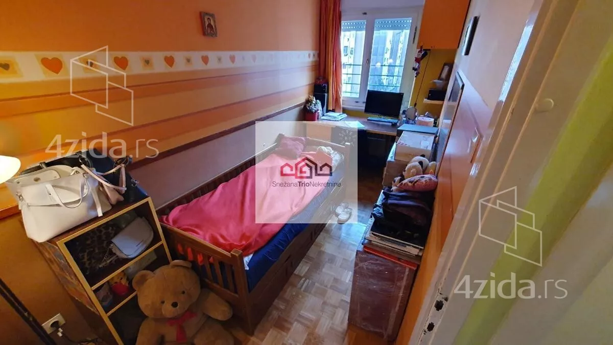 Troiposoban stan | 4zida