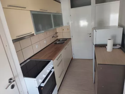 Bulevar Cara Lazara 85 | 4zida.rs