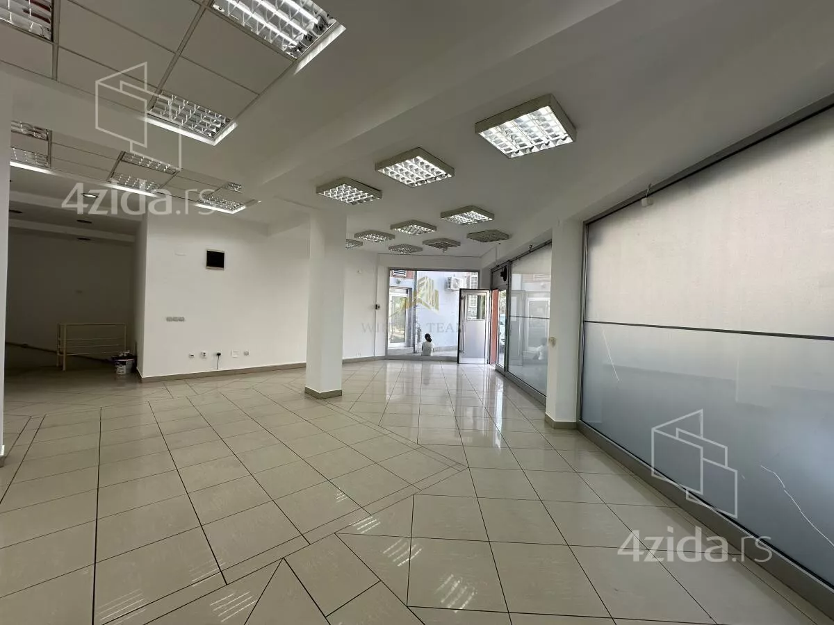 Lokal | 4zida