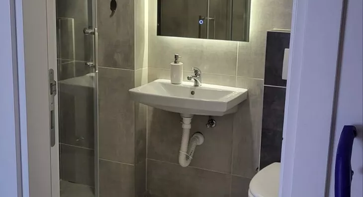 Četvoroiposoban stan | 4zida
