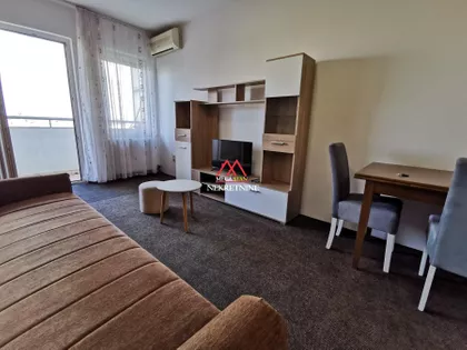 Bulevar Cara Lazara | 4zida.rs