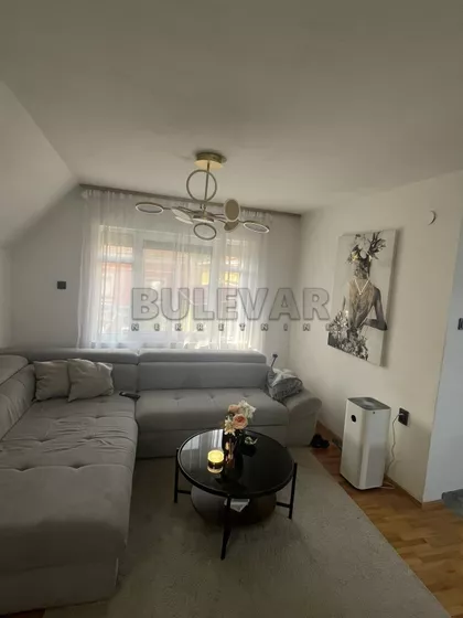 Dobrička | 4zida.rs