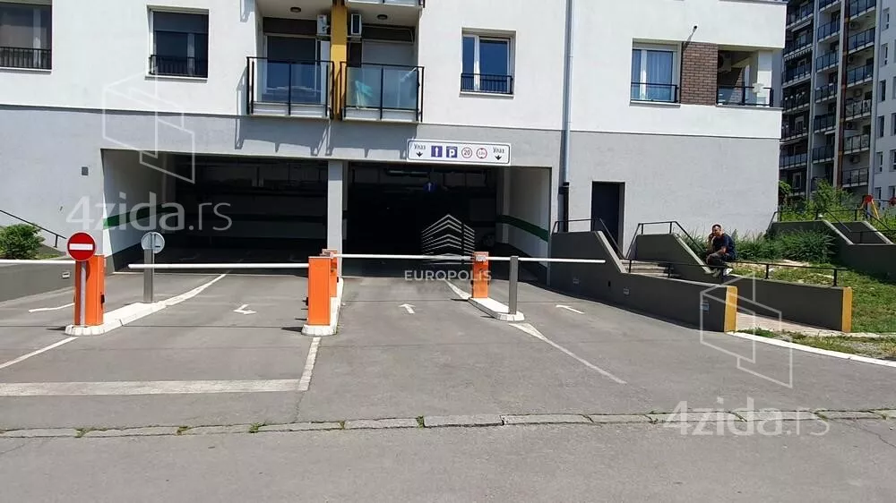 Garaža | 4zida