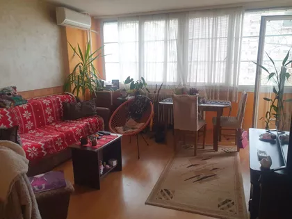 Šekspirova | 4zida.rs