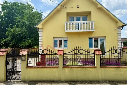 Šimanovci | 4zida.rs