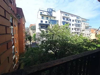 Vukov Spomenik | 4zida.rs