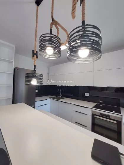 Gospodara Vučića | 4zida.rs