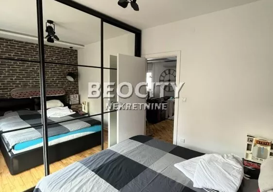 Sedmosoban stan | 4zida