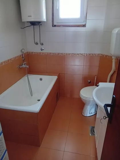 Prvomajska | 4zida.rs