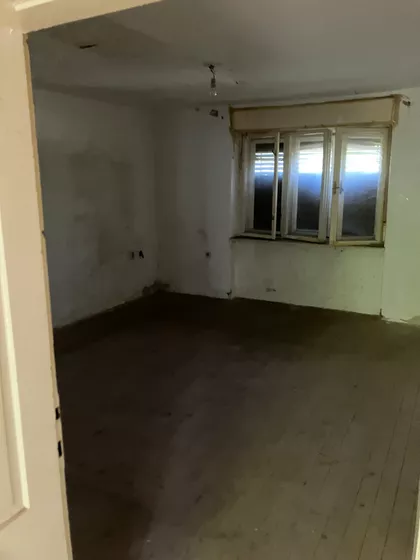 Lovačka 28 | 4zida.rs